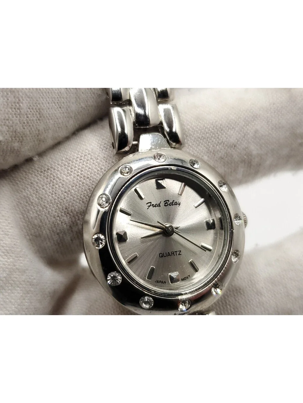 Fred Belay Quartz Rhinestone Bezel Silver Tone Women Watch New Battery 26mm
